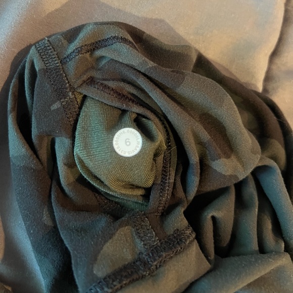 Lululemon Camo Green align leggings - Picture 2 of 3